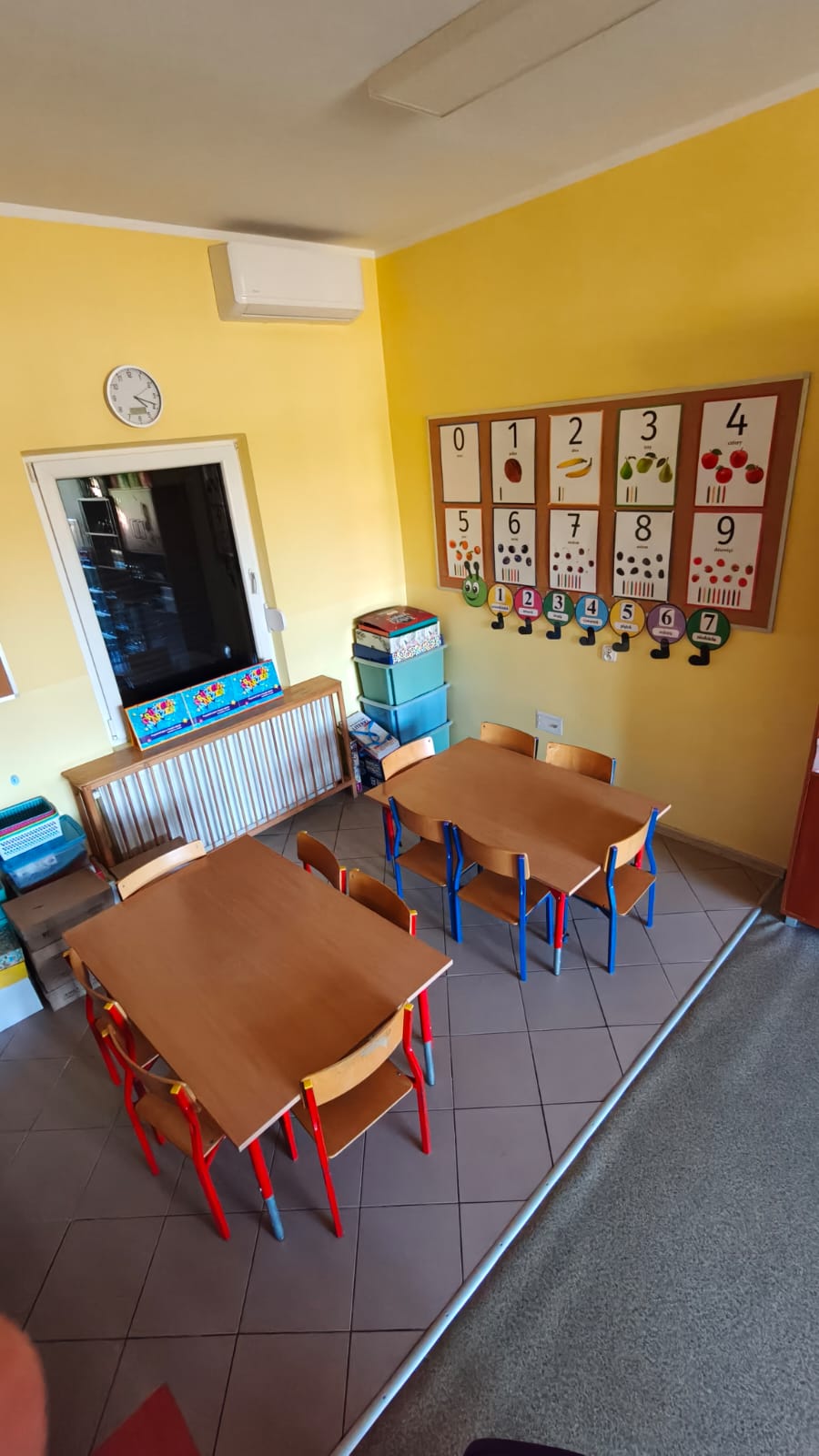 Sala starszaków stoliki